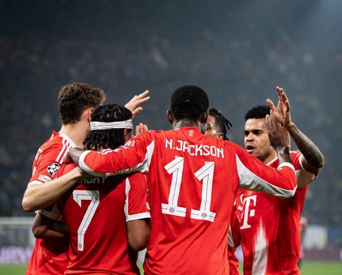  控球统治与对抗激情，拜仁慕尼黑对柏林联合的鲜明对比。 体育新闻