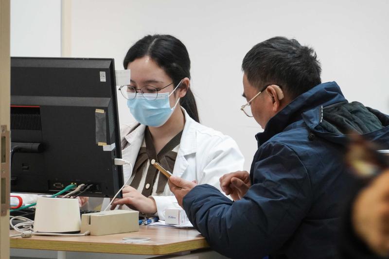  万千家庭的晚年未雨绸缪：意定监护制度在上海正式落地 新闻