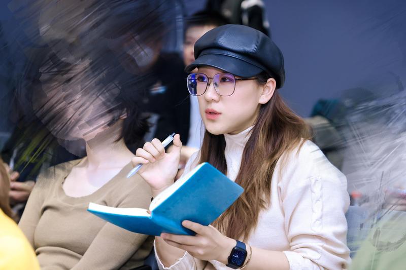  海量调用背后的突围：国产AI模型如何从边缘走向全球舞台 新闻