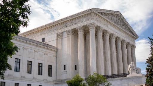  2025年司法博弈：出生公民权背后的宪法危机与制度困境 新闻