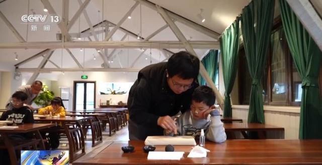  【技术解码】沉浸式科普如何重塑亲子文旅体验——从标本展示到交互装置的完整链路 文化旅游