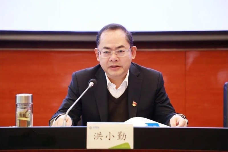  【深度】通信老将洪小勤落马：技术派的陨落与国企反腐新动向 新闻