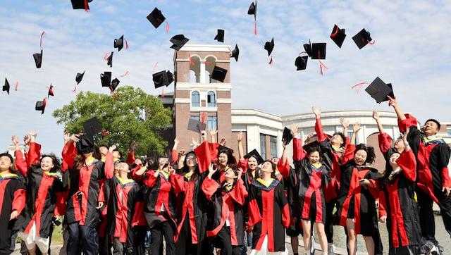  当本科文凭不再是通行证：那些选择"回炉"的年轻人，后来怎么样了 情感心理