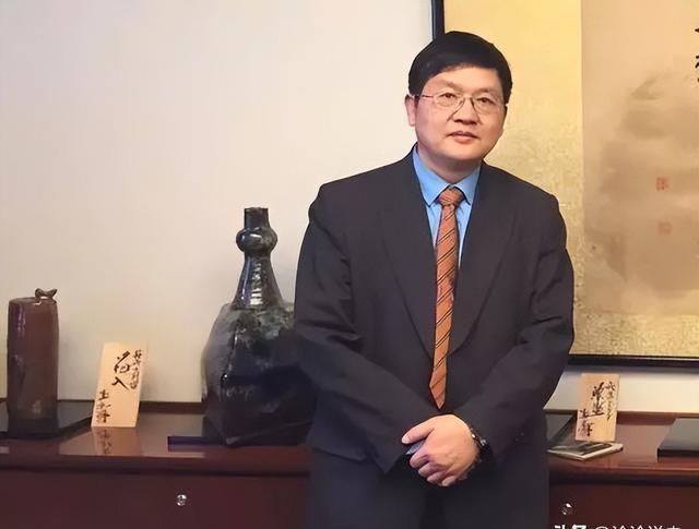  从“误杀”到“正好”：复旦退休教授冯玮的历史虚无主义话语体系解构 新闻 从“误杀”到“正好”：复旦退休教授冯玮的历史虚无主义话语体系解构 新闻